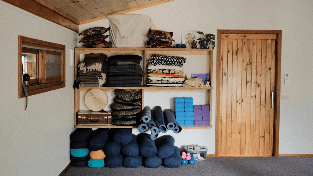 Tara Springs Retreat Centre | 16 Pennos Rd, Taradale VIC 3447, Australia | Phone: 0432 861 548