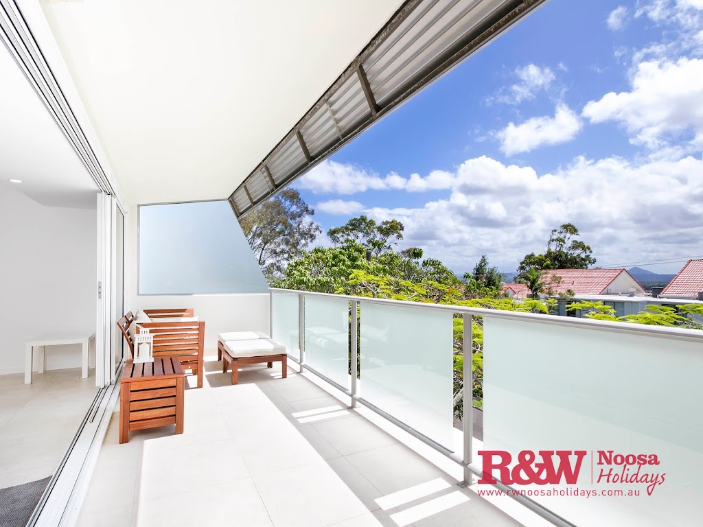 Noosa Soon Apartment 8 - RW Noosa Holidays | 8 Edgar Bennett Av, Noosa Heads QLD 4567, Australia | Phone: (07) 5448 0966