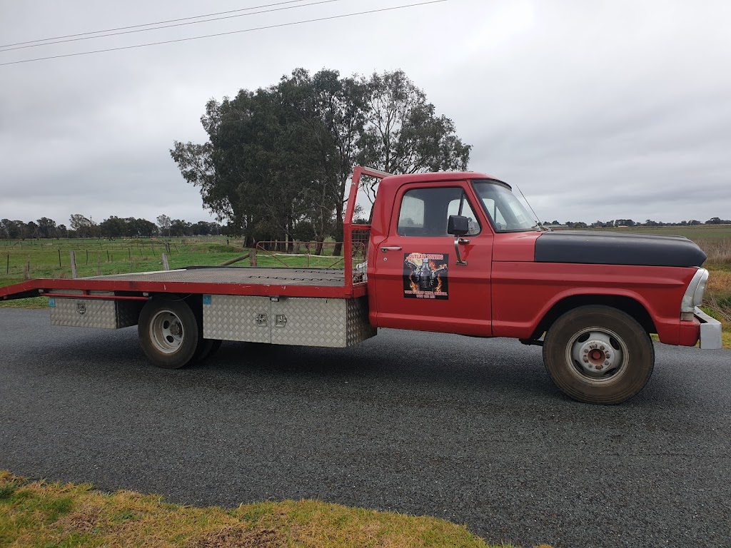 Outlaw Towing | 175 Ross Rd, Coomboona VIC 3629, Australia | Phone: 0437 393 253