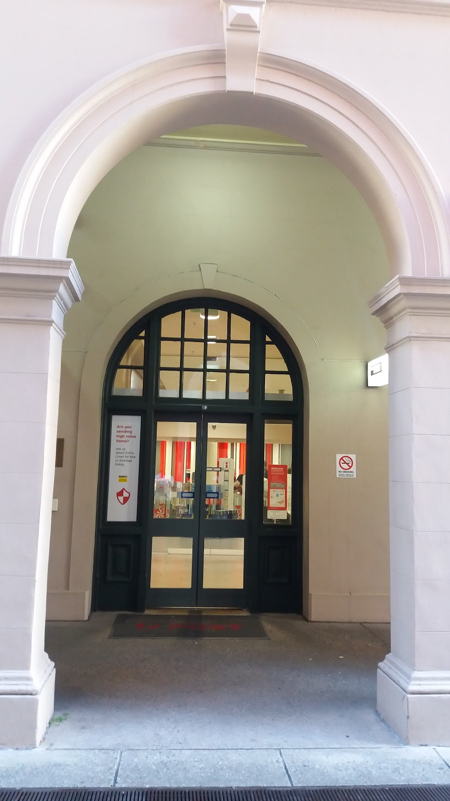 Brisbane GPO Parcel Locker | post office | 261 Queen St, Brisbane City QLD 4000, Australia | 137678 OR +61 137678