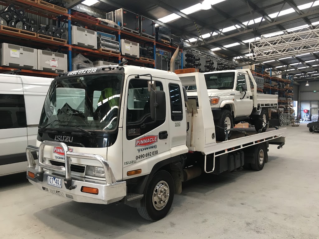 Pinnacle Towing service | 3 Garden St, Cranbourne VIC 3977, Australia | Phone: 0490 692 038