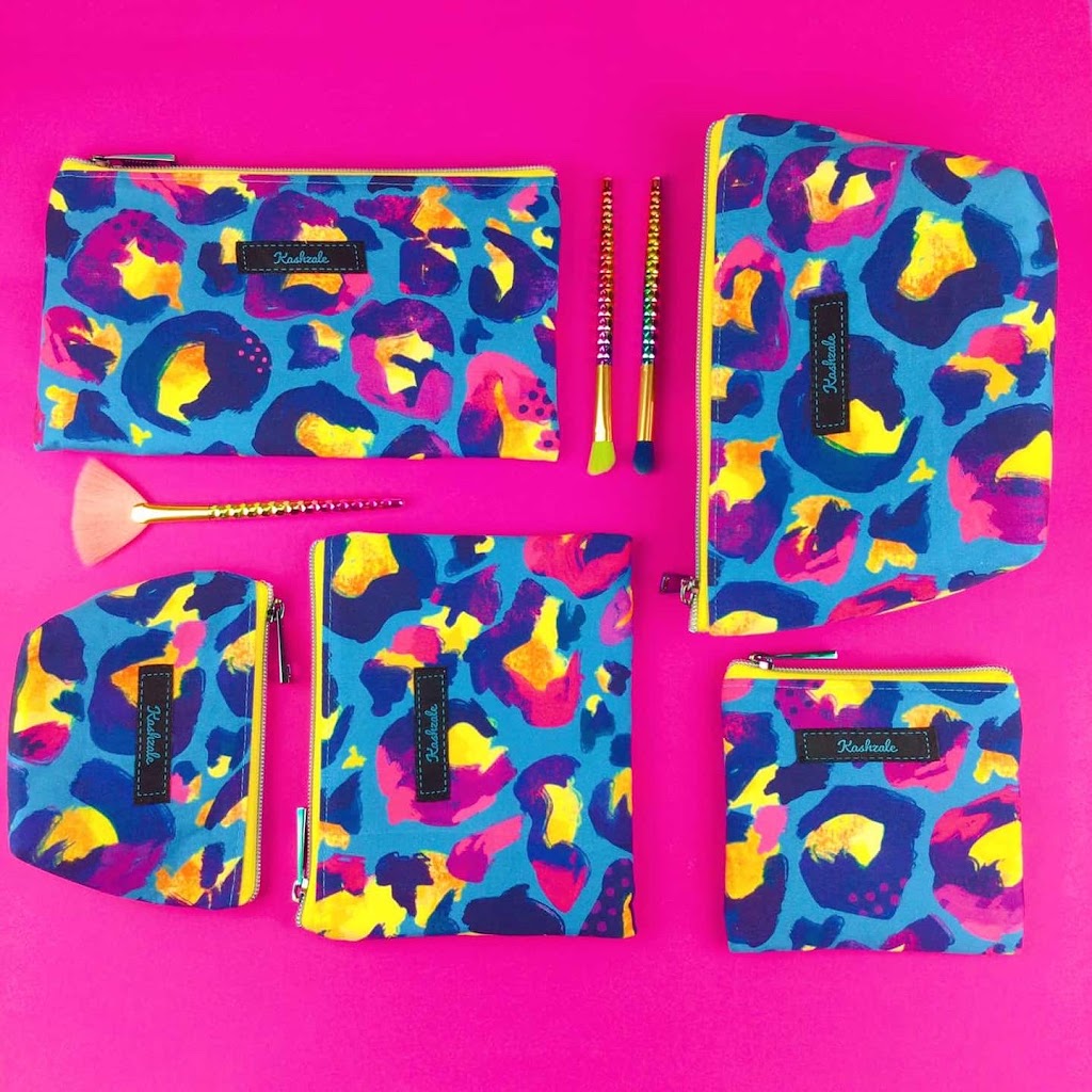 Kashzale Handmade Cosmetic Bags | 6 Bendanelle Ct, Garfield VIC 3814, Australia | Phone: 0415 620 249