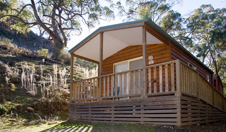 Grove Creek ensuite cabins | Grove Creek Falls Track, Abercrombie River NSW 2795, Australia | Phone: (02) 6368 8603