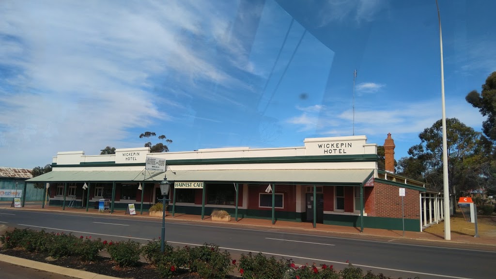 Wickepin Hotel and Harvest Cafe | cafe | 34 Wogolin Rd, Wickepin WA 6370, Australia | 0898881192 OR +61 8 9888 1192