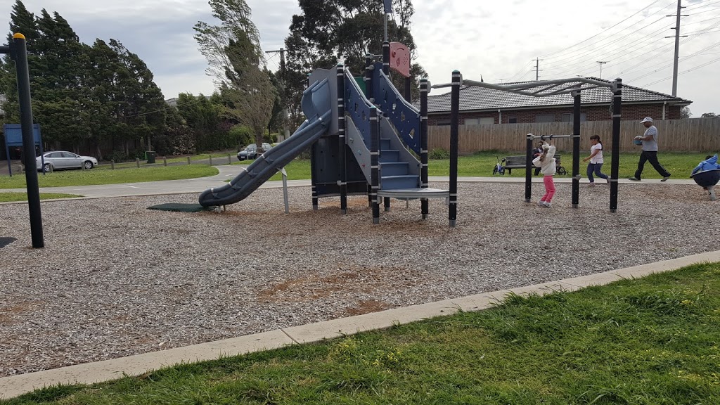 Pauls Park | park | 35 Paul Cres, Epping VIC 3076, Australia | 0394010539 OR +61 3 9401 0539