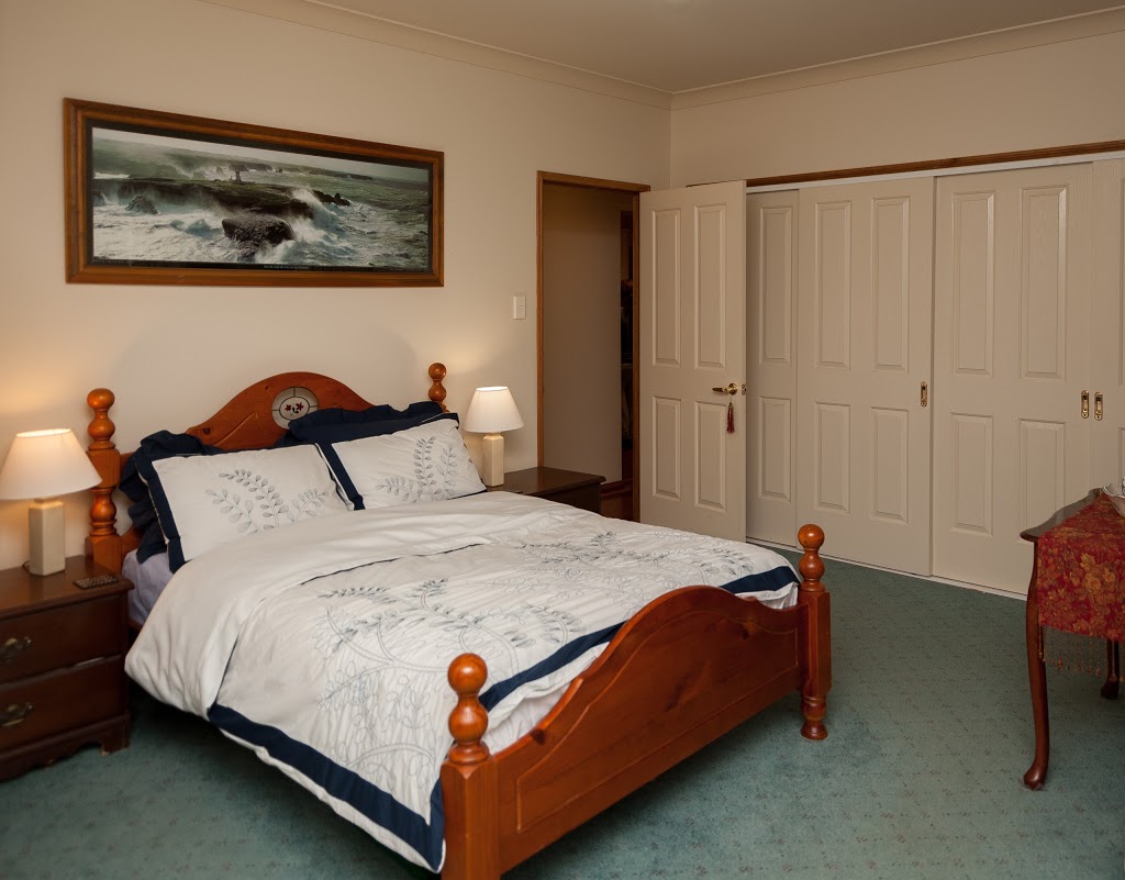 Fullcircle Farm Bed and Breakfast | 6 Roundhill Rd, Wilton NSW 2571, Australia | Phone: 0414 567 895