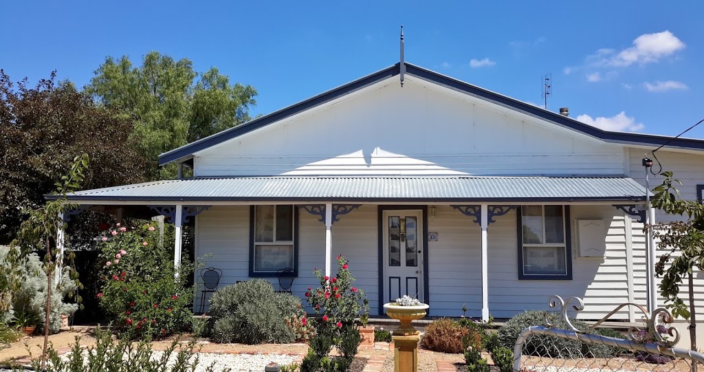 C & As Cottage | lodging | 11 Ballarat St, Talbot VIC 3371, Australia | 0424004814 OR +61 424 004 814