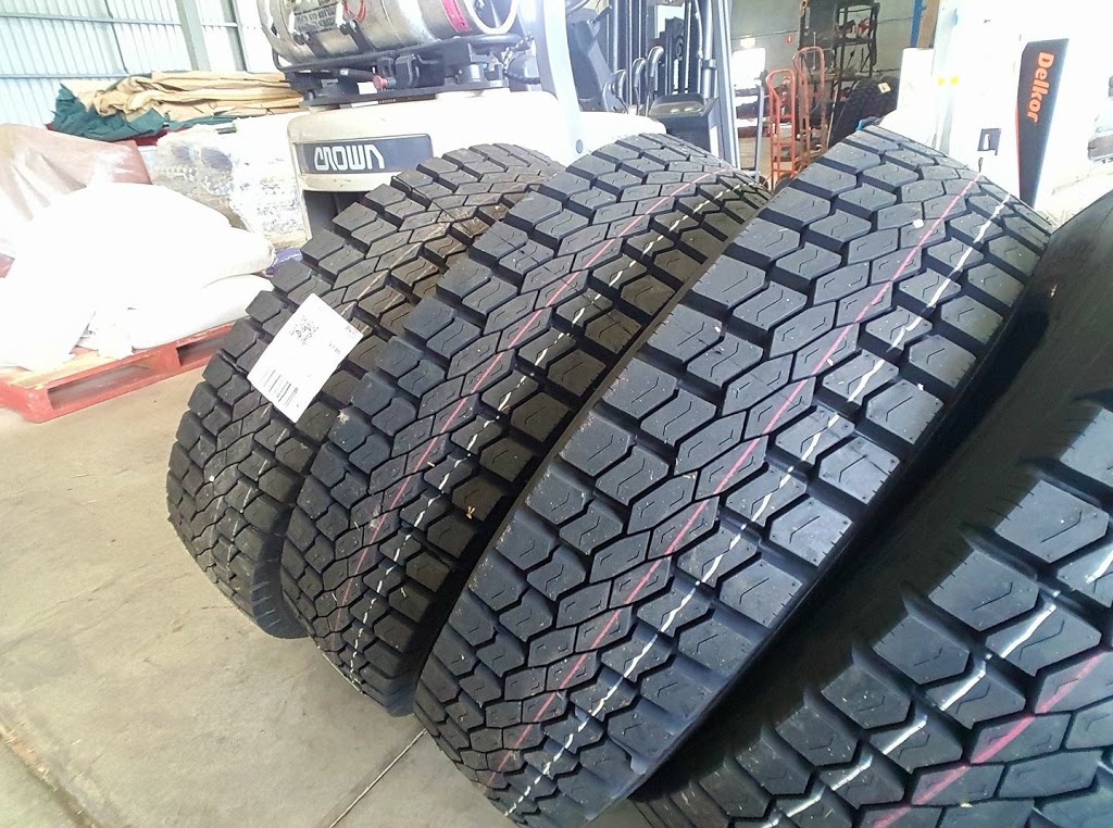 CQ Tyres and Maintenance | car repair | Unit 1/70 Connors Rd, Paget QLD 4740, Australia | 0435802228 OR +61 435 802 228