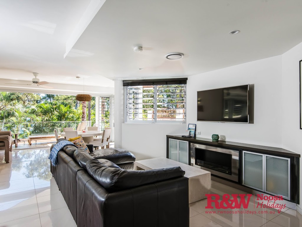 Park Cove 1 - RW Noosa Holidays | 48 Park Rd, Noosa Heads QLD 4567, Australia | Phone: (07) 5448 0966