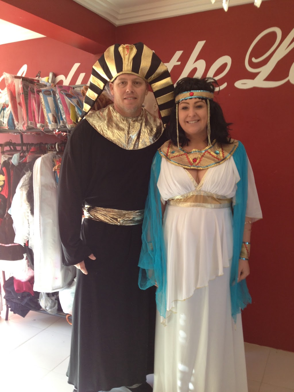 Lady Of The Lake Costume Hire | clothing store | 23 The Boulevarde, Oak Flats NSW 2529, Australia | 0420433113 OR +61 420 433 113