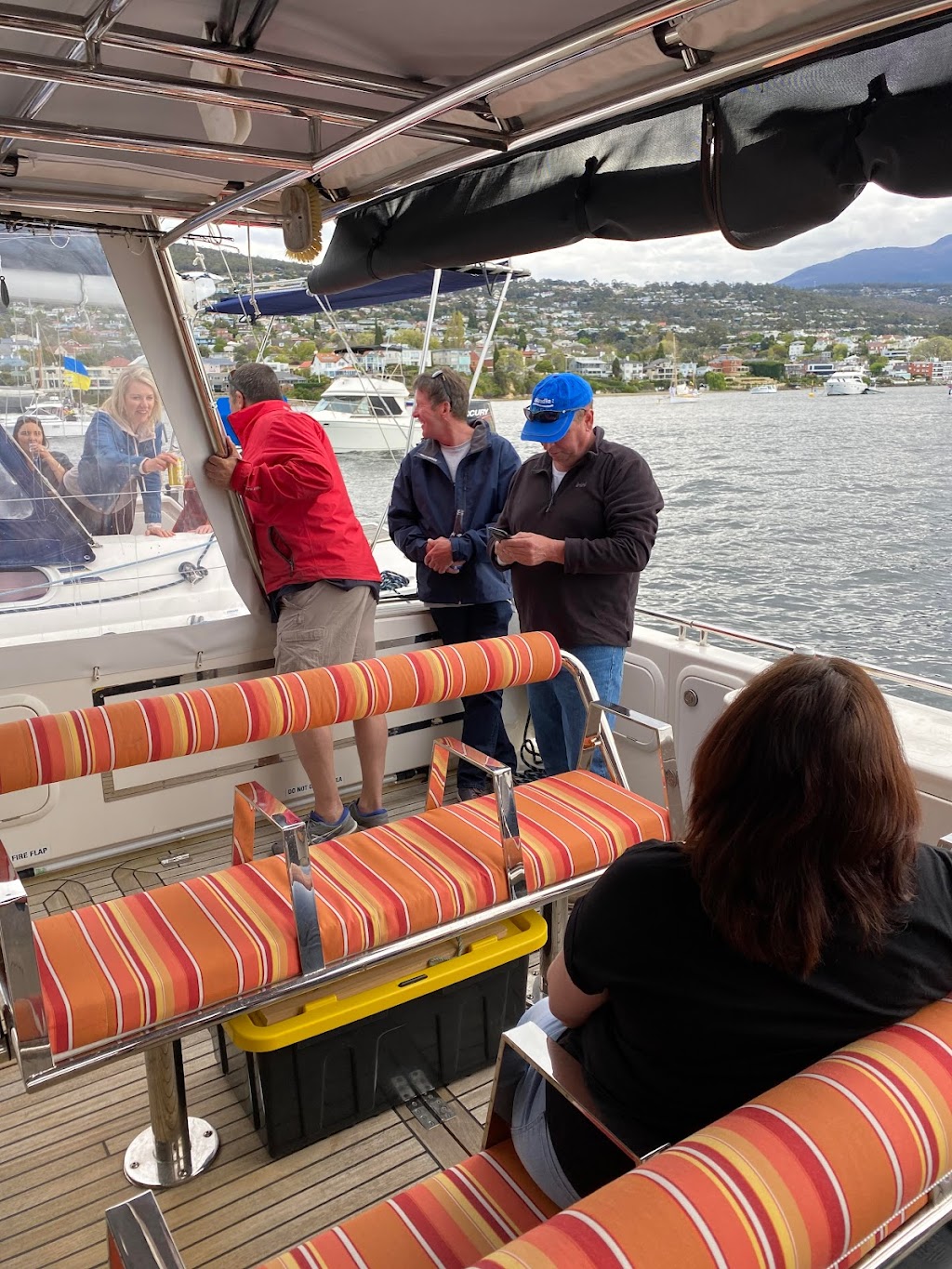 Hobart Private Choice Charters | Unit 3/806 Sandy Bay Rd, Sandy Bay TAS 7005, Australia | Phone: 0419 270 971