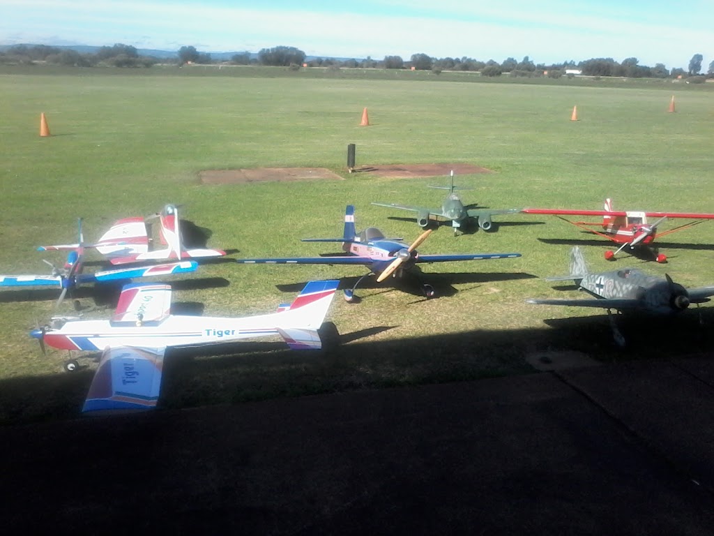 KAMS Field, Oldbury Model aeroplane club |  | 71 Jackson Rd, Oldbury WA 6121, Australia | 0418923766 OR +61 418 923 766