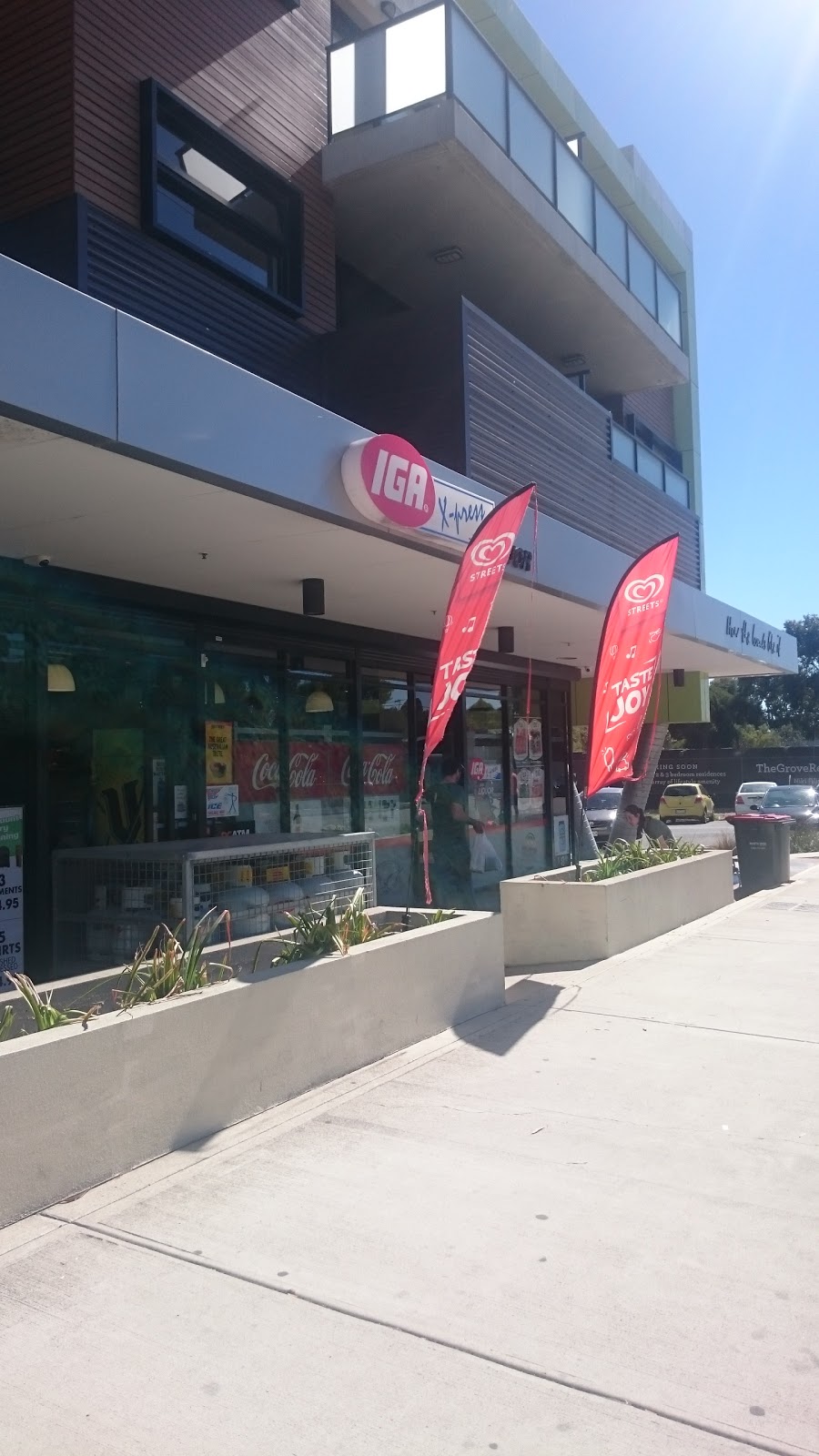 IGA Xpress West Brunswick | 2-6 Olive York Way, Brunswick West VIC 3055, Australia | Phone: (03) 9386 4204