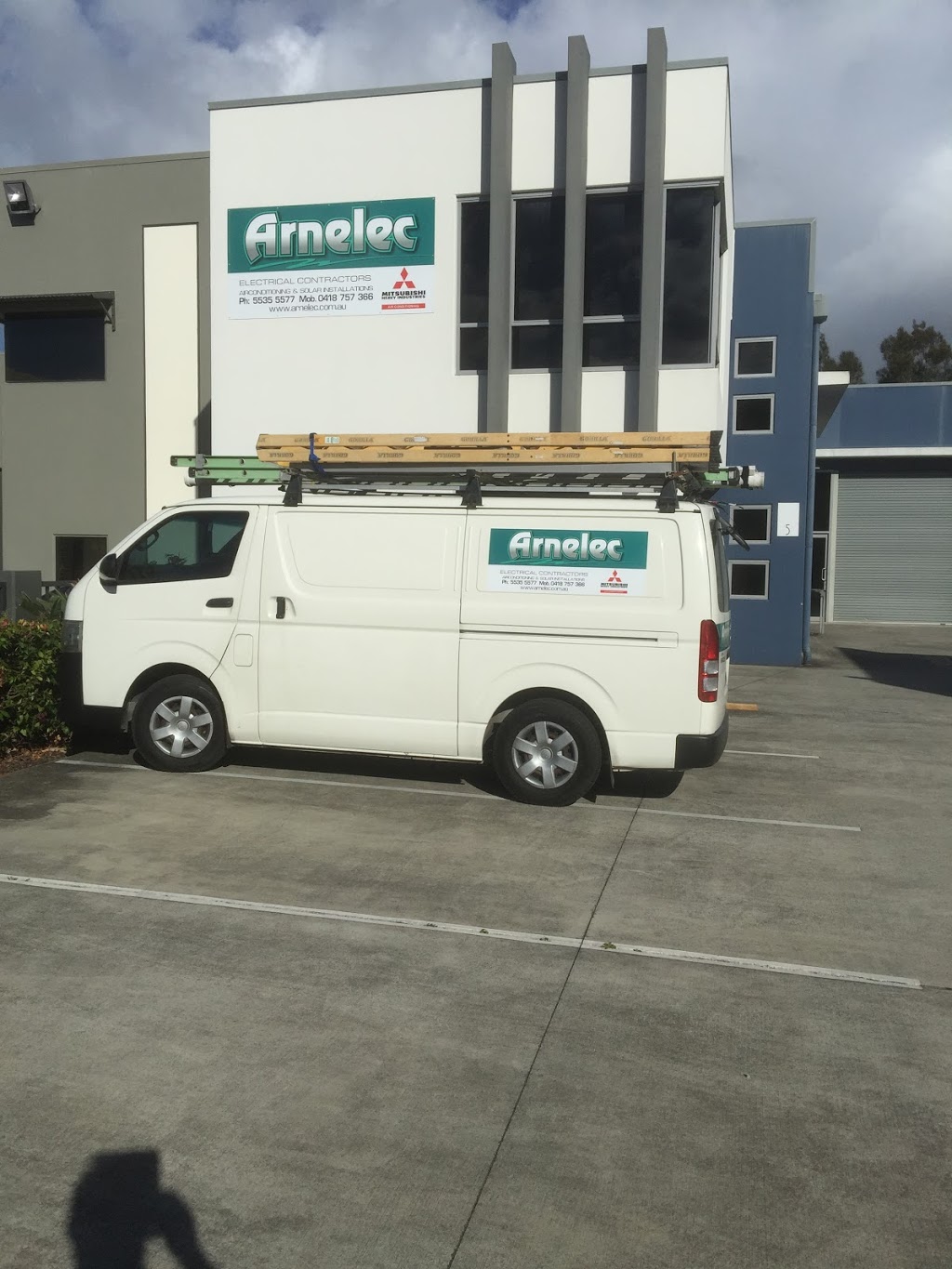 Arnelec Pty Ltd | electrician | 5/44 Township Dr, Burleigh Heads QLD 4220, Australia | 0418757366 OR +61 418 757 366