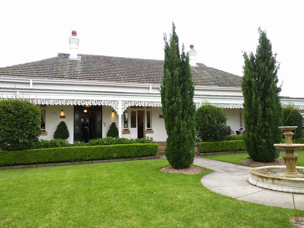 Ravensthorpe Guesthouse and Restaurant | restaurant | 56 Tongarra Rd, Albion Park NSW 2527, Australia | 0242576096 OR +61 2 4257 6096