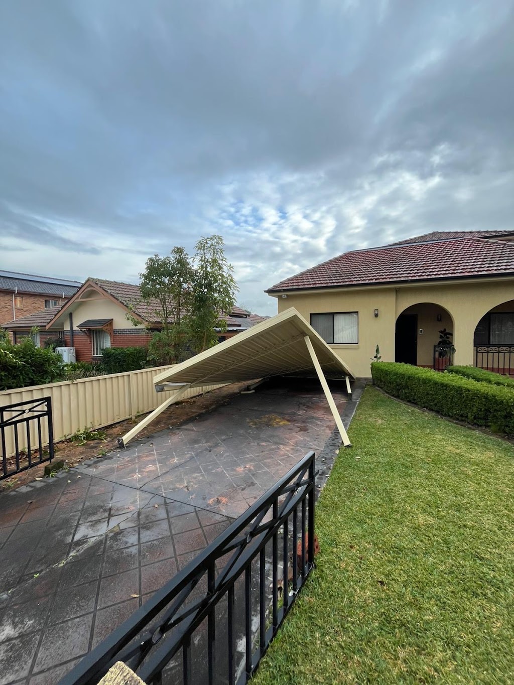 Butlers roofing plumbing and property maintenance | 30 Lyons Rd, Lakesland NSW 2572, Australia | Phone: 0447 747 592