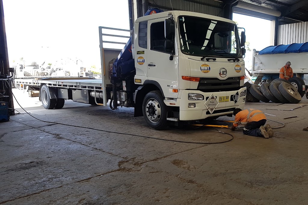 Mid West Transport | 66-68 Christie St, St Marys NSW 2164, Australia | Phone: (02) 9833 9955