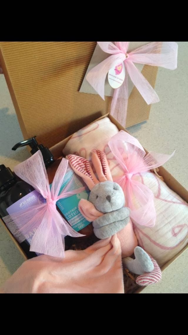Mayas Baby Gift Boxes | clothing store | 54 Stretton Dr, Brookfield VIC 3338, Australia | 0411092429 OR +61 411 092 429