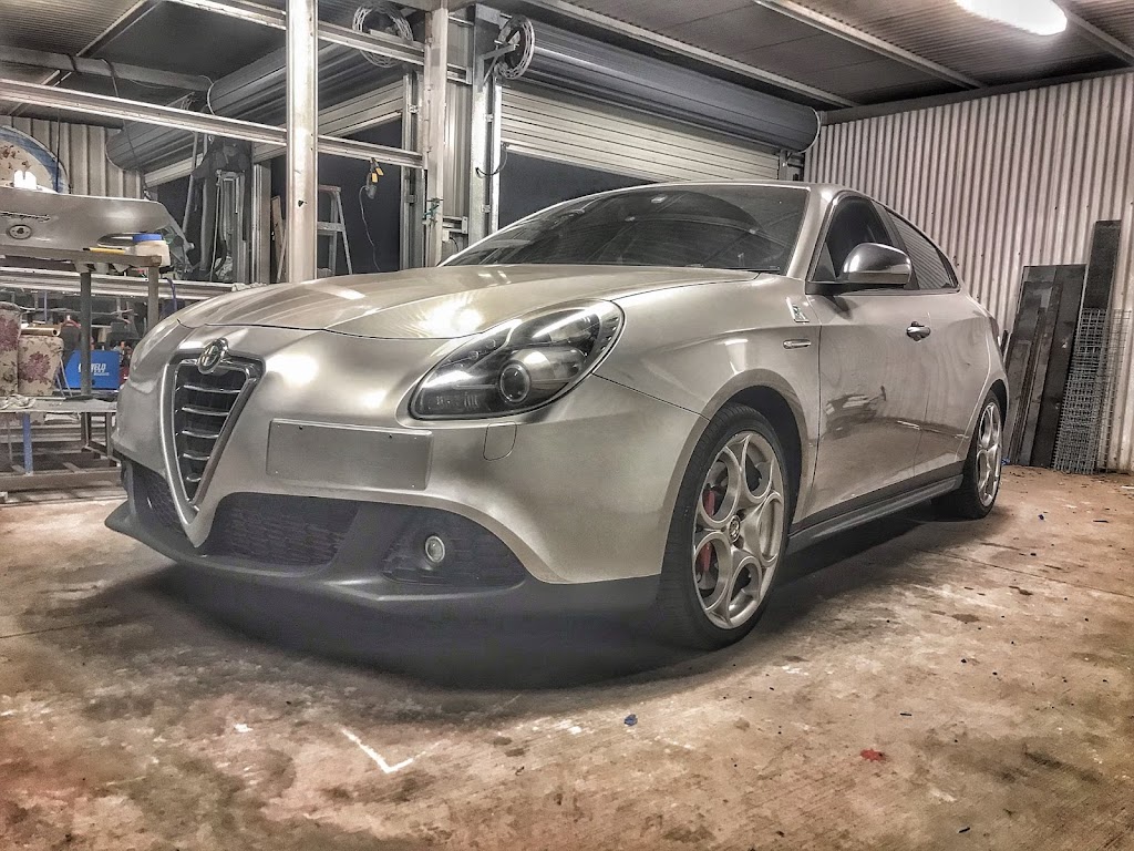 ES Luxury Cars | 46 Counihan Rd, Seventeen Mile Rocks QLD 4073, Australia | Phone: 0449 778 599