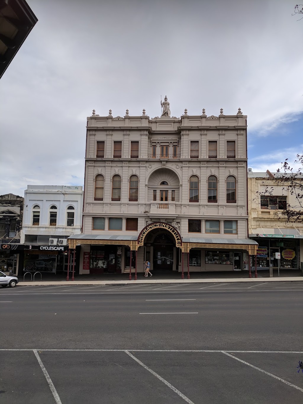 The iPhone Guy Ballarat | 16 Sturt St, Ballarat Central VIC 3350, Australia | Phone: 0403 976 742
