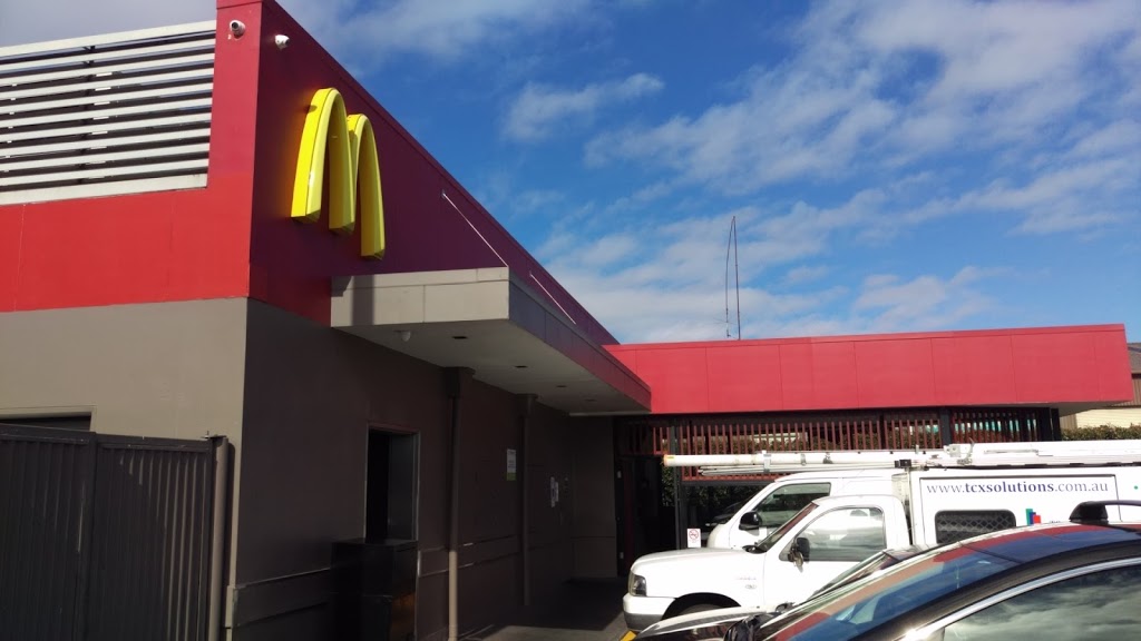 McDonalds Smithfield | meal takeaway | Victoria St, Smithfield NSW 2164, Australia | 0297290510 OR +61 2 9729 0510