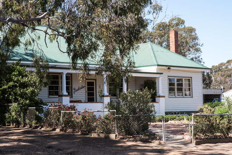 Rostrata Country House | lodging | 1240 Dunolly-Rheola Rd, Murphys Creek VIC 3551, Australia | 0354387254 OR +61 3 5438 7254