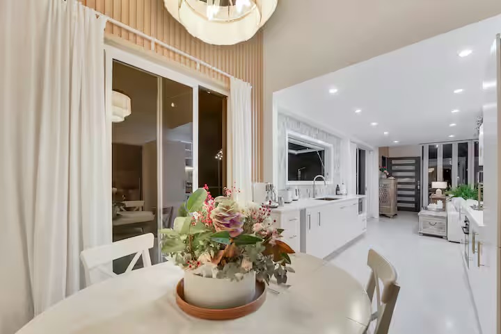 Max Painting Solutions | 26A Eden Ave, Coolangatta QLD 4225, Australia | Phone: 0405 391 408