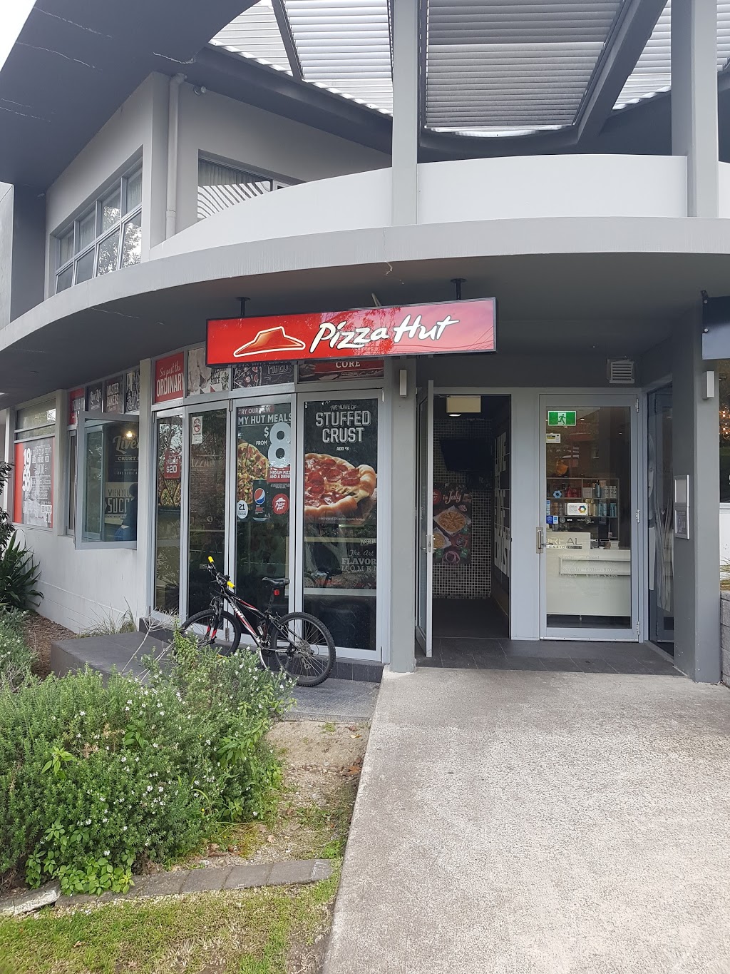 Pizza Hut Frenchs Forest | meal delivery | Shop 2/55 Sorlie Rd, Sydney NSW 2086, Australia | 131166 OR +61 131166