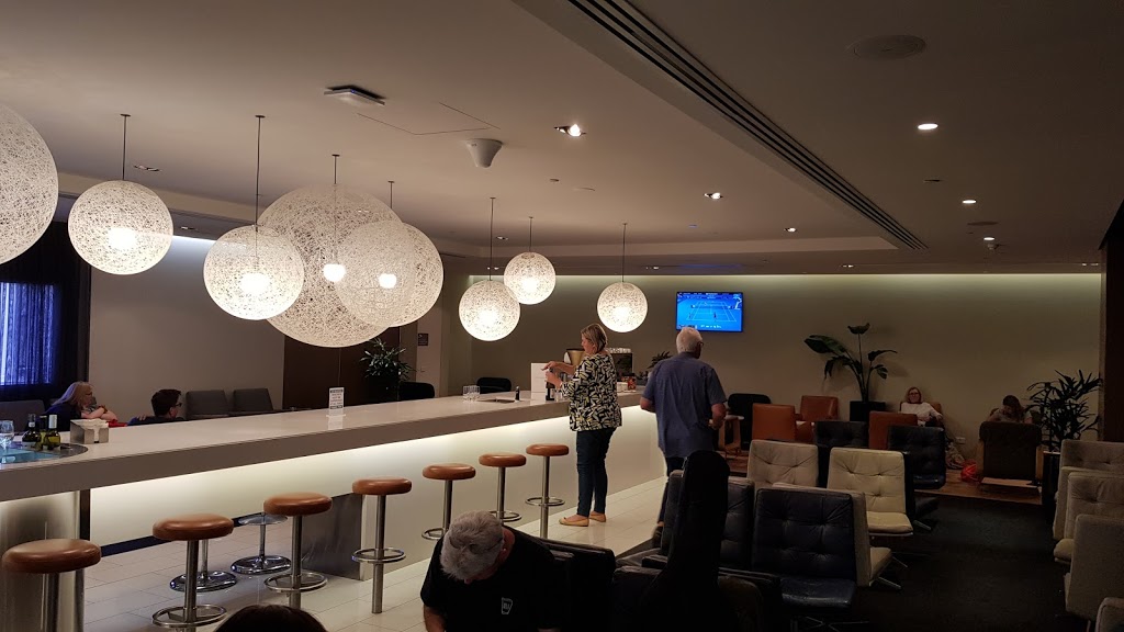 Qantas Business Lounge | night club | Perth Airport WA 6105, Australia