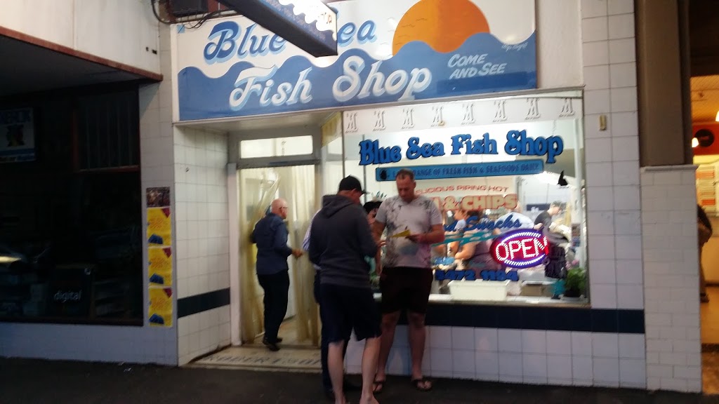 The Blue Sea Fish Shop | meal takeaway | 91 Mostyn St, Castlemaine VIC 3450, Australia | 0354721194 OR +61 3 5472 1194