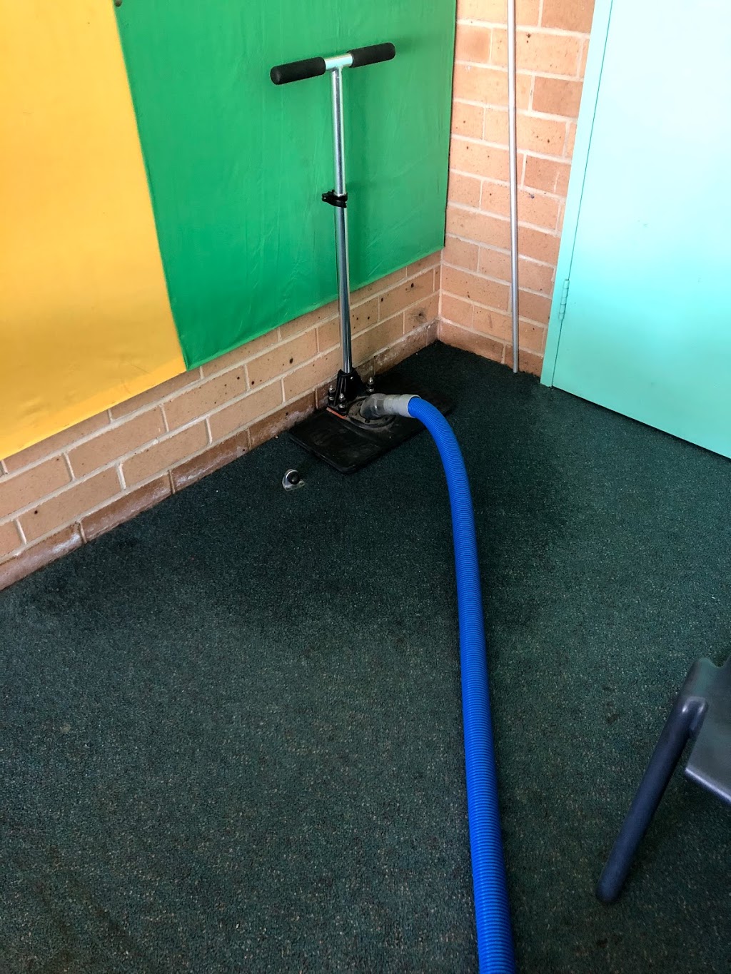 Keith Irvin Quick-Dry Carpet Cleaning | 18a Inglis St, Mudgee NSW 2850, Australia | Phone: (02) 6372 7658