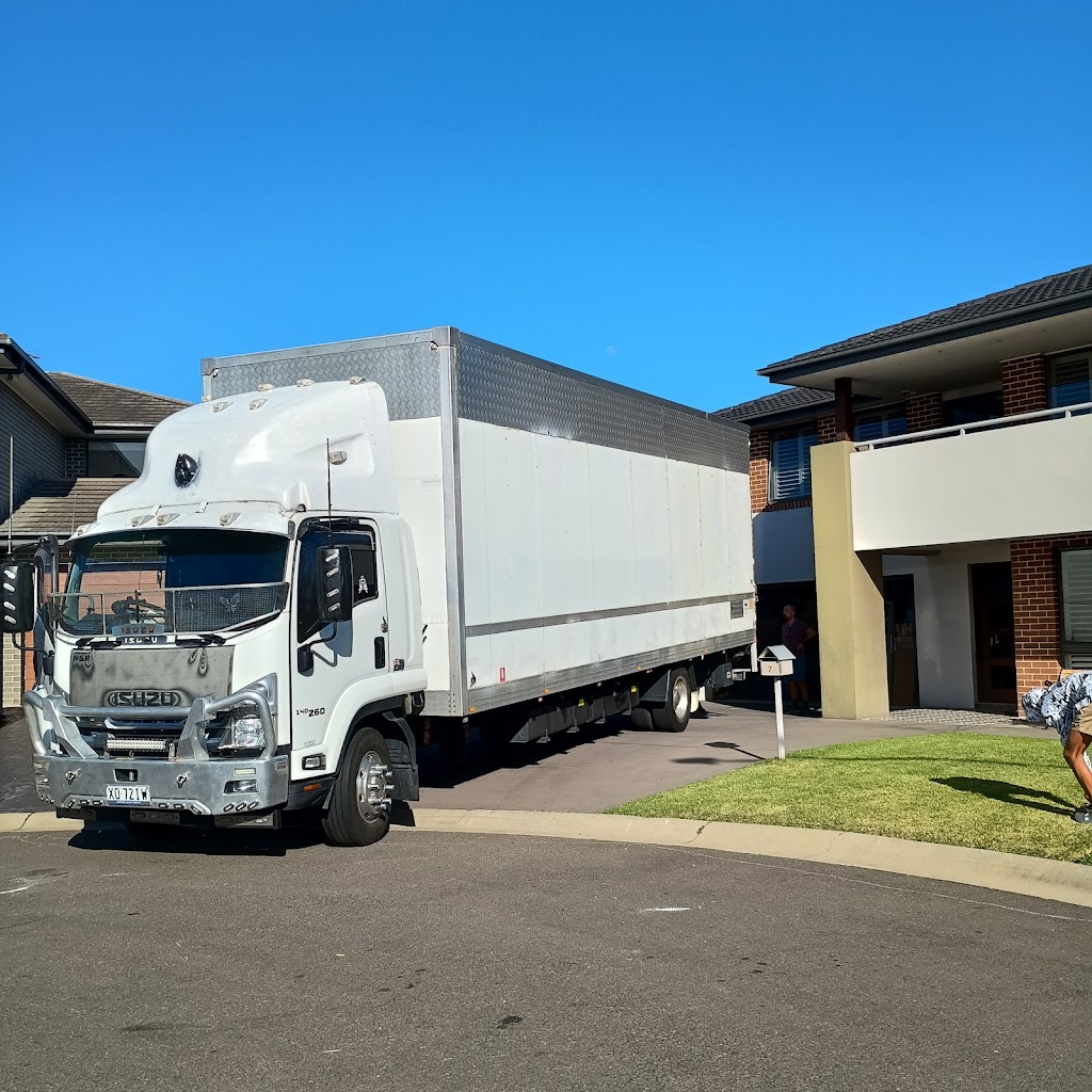 In N Out Removalist | 26 Gould St, Strathfield NSW 2135, Australia | Phone: 1300 189 469