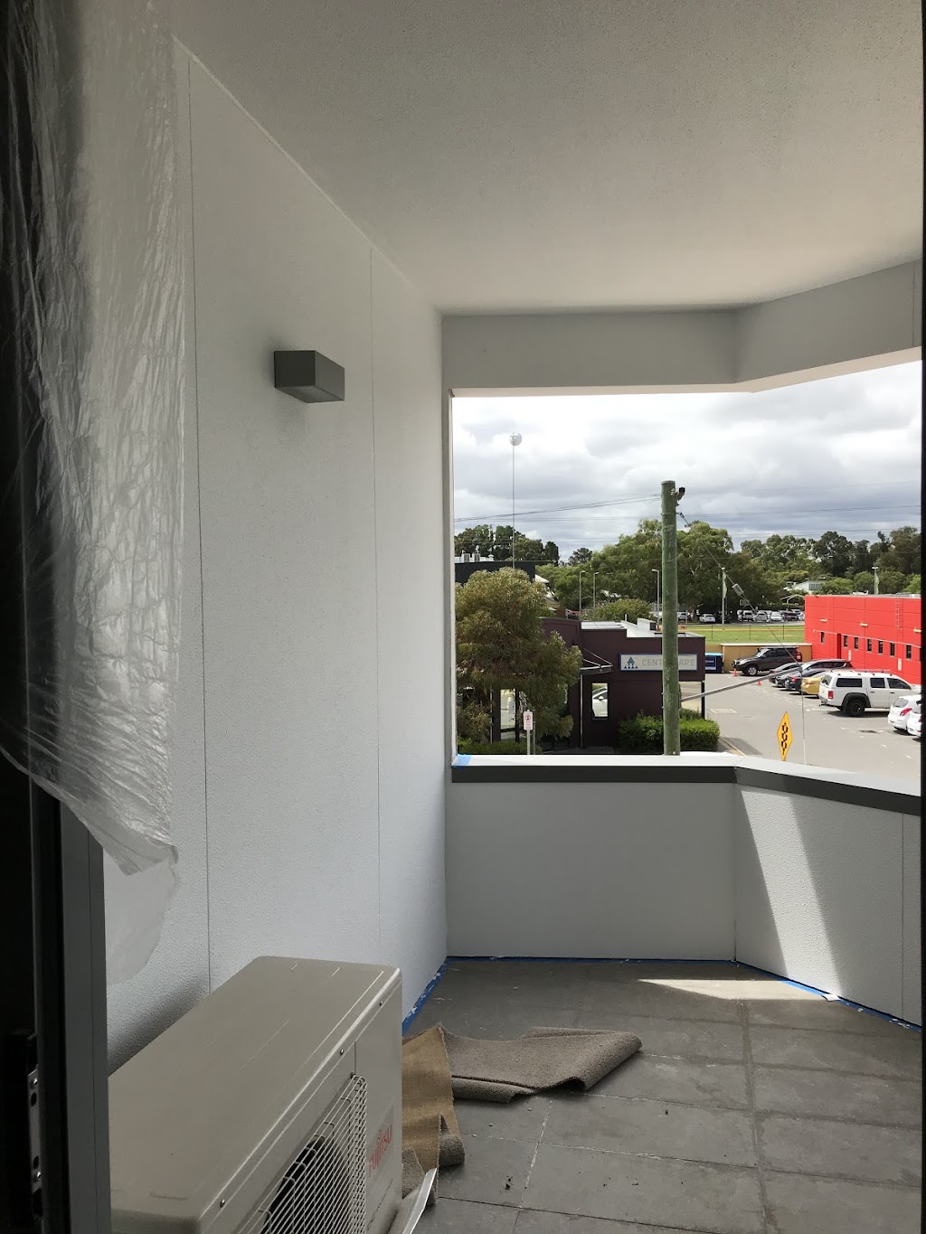 Auzz painting service pty ltd | 198 Bennett Springs Dr, Bennett Springs WA 6063, Australia | Phone: 0474 157 273