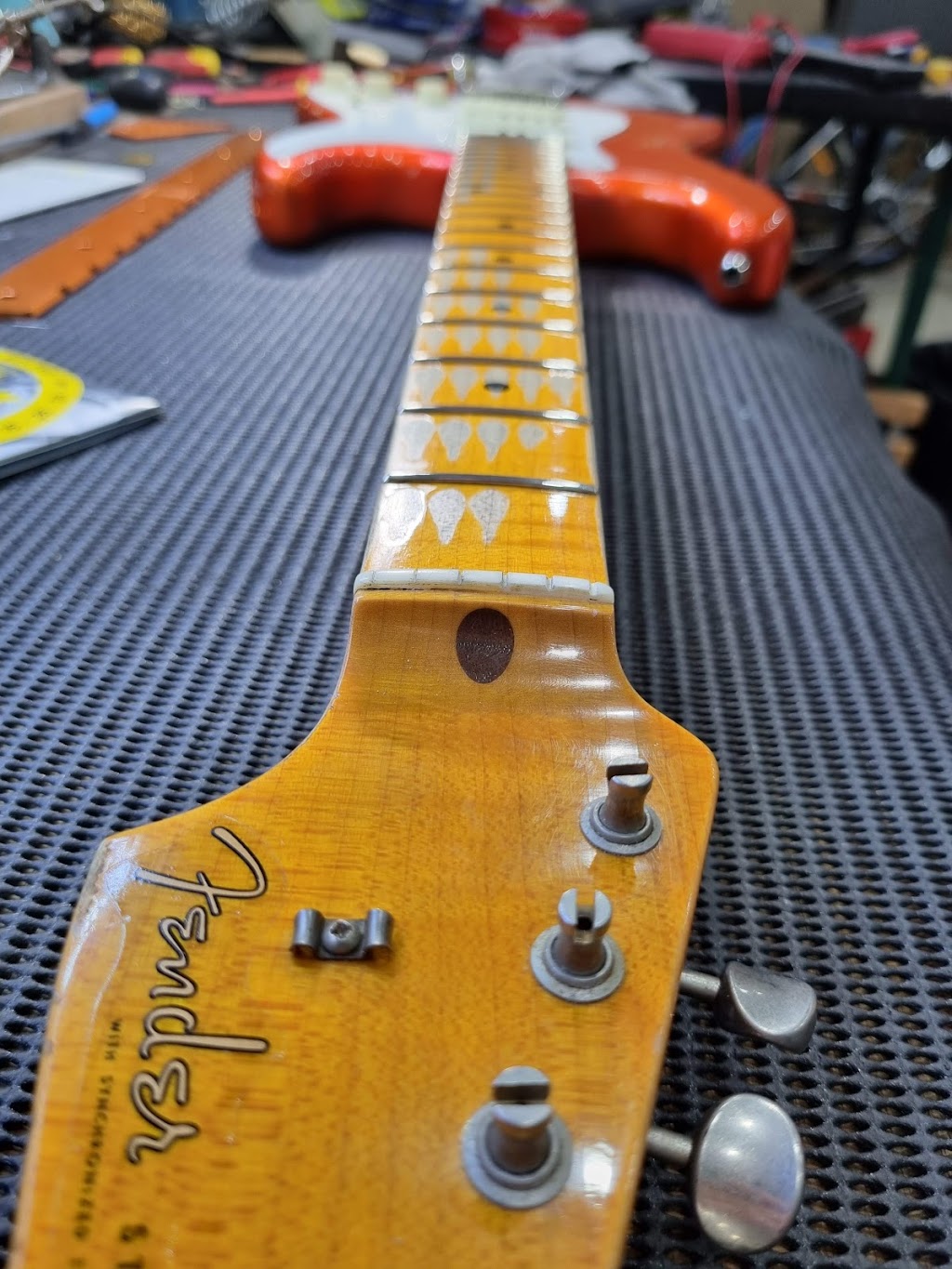 Biondo Guitars |  | 6 Lane Pl, Yoogali NSW 2680, Australia | 0427016829 OR +61 427 016 829