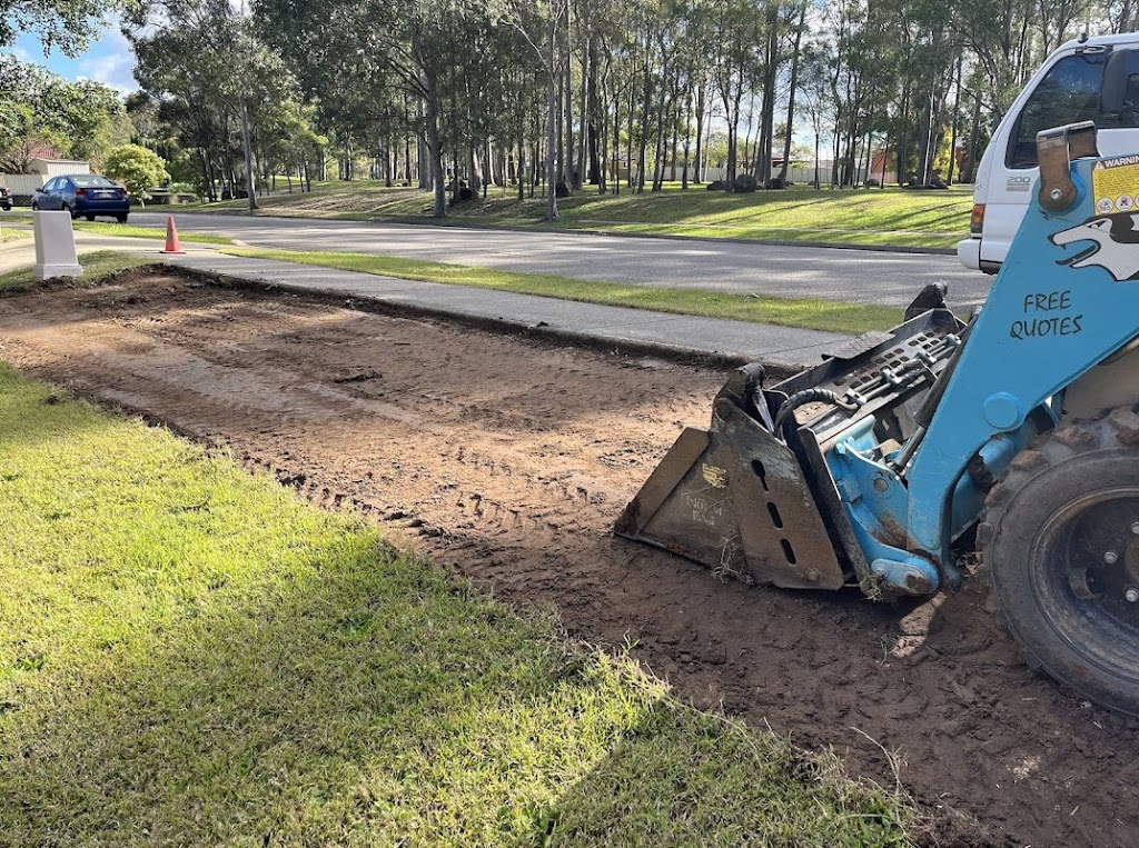 Bobcat Tipper Service | Dungog Rd, Martins Creek NSW 2420, Australia | Phone: 0487 624 605