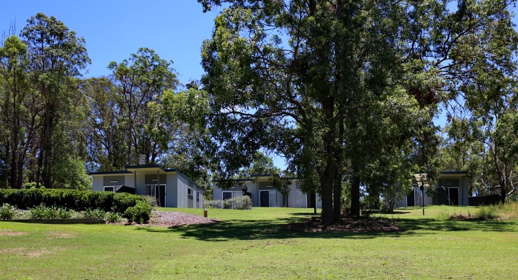 HONEYBEE - Country Accommodation | lodging | 20 Hasthorpe Rd, Kandanga QLD 4570, Australia | 0754843550 OR +61 7 5484 3550