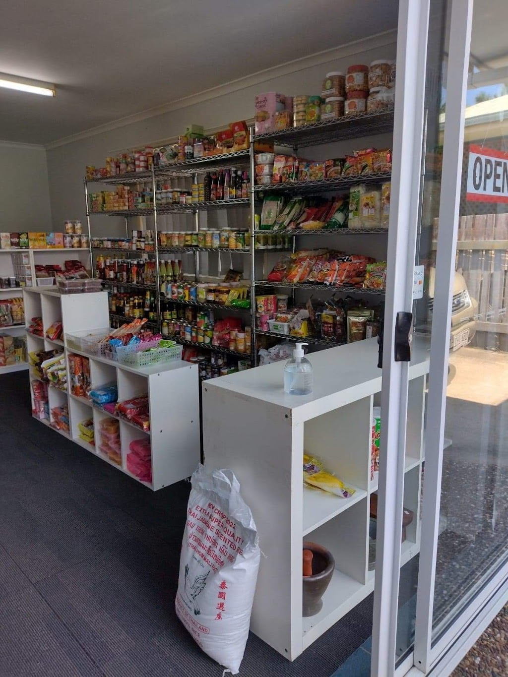 Yim Yam Asian Food | grocery or supermarket | 47 Dover St, Pialba QLD 4655, Australia | 0468619679 OR +61 468 619 679