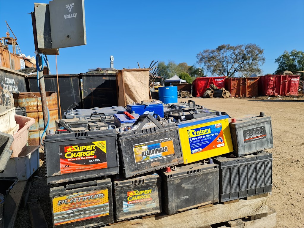 Thomos Cash for Scrap | 11-29 Sandford Rd, Wangaratta VIC 3677, Australia | Phone: 0427 946 269