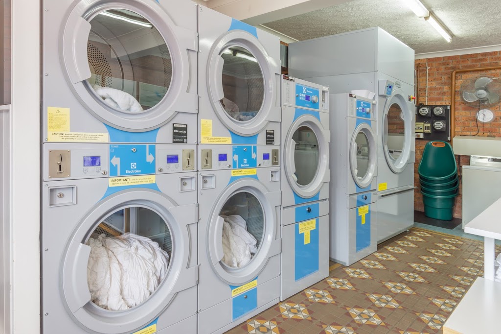 Kiama Laundry Services | laundry | 3/140 Terralong St, Kiama NSW 2533, Australia | 0242321432 OR +61 2 4232 1432