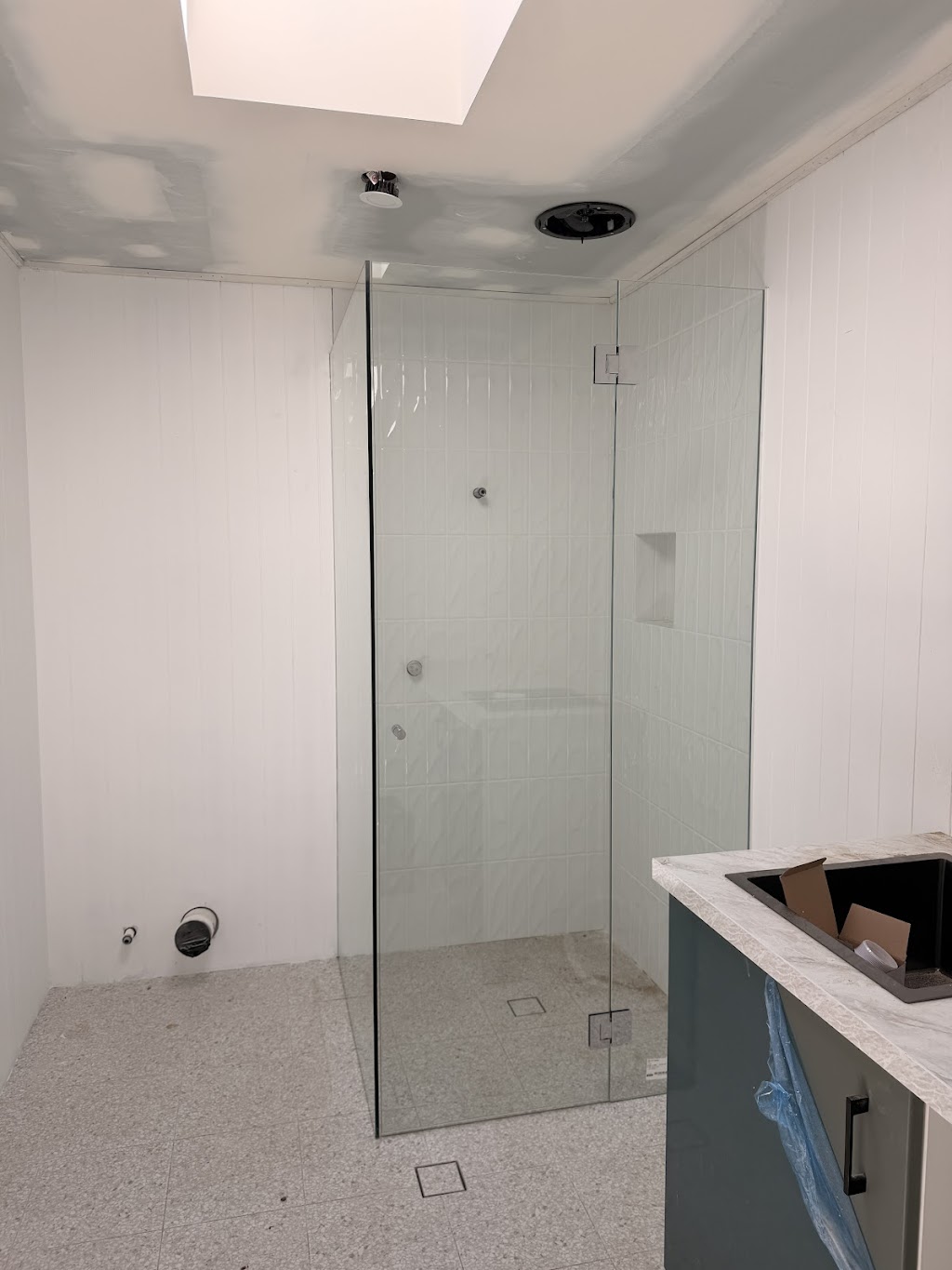 Glasstek Glazing And Security | Shop 5/20 Blackburn Rd, Ulladulla NSW 2539, Australia | Phone: 0421 318 538