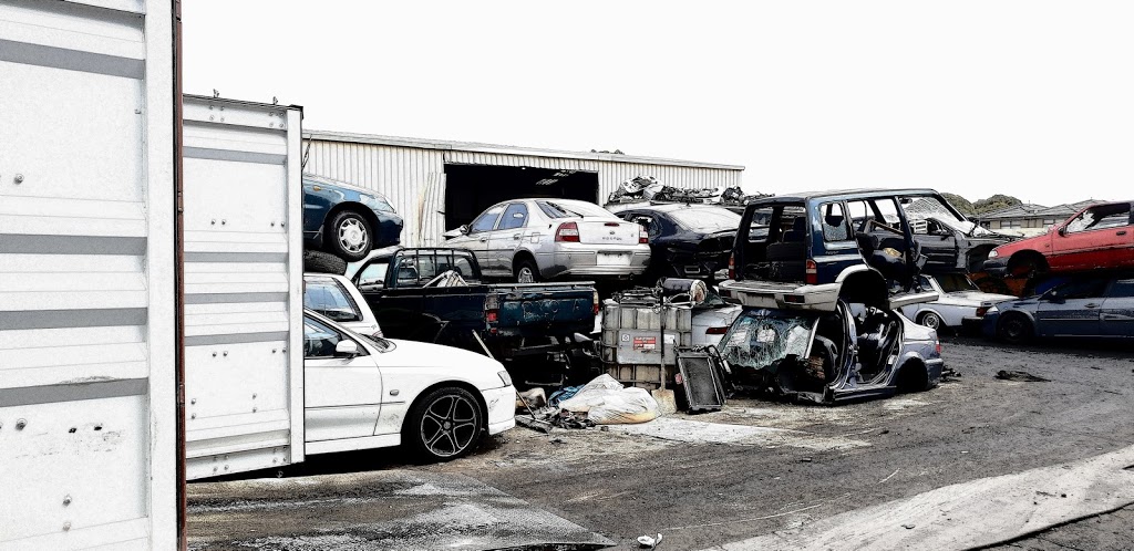 Ali Wreckers & Car Removals | 5 John St, Dandenong South VIC 3175, Australia | Phone: 0406 355 786