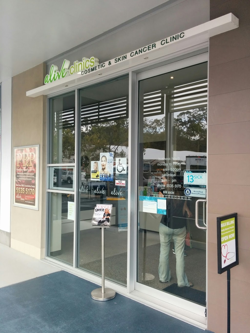 Alive Clinics | doctor | Stocklands Shopping Centre, 122B W Burleigh Rd & Reedy Creek Rd, Burleigh Heads QLD 4220, Australia | 0755355170 OR +61 7 5535 5170