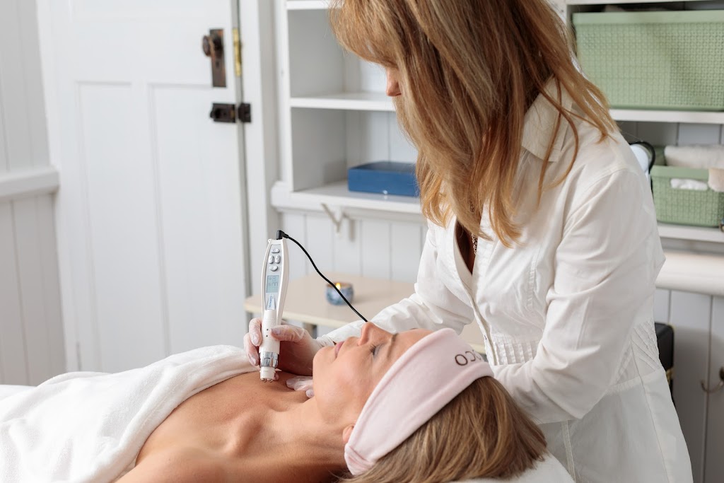 Appletree Beauty Studio ​ | 11 Apple Tree Ct, Meringandan West QLD 4352, Australia | Phone: 0439 424 284