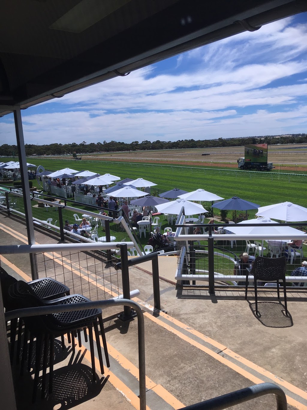 Strathalbyn Racing Club | LOT 1 Dry Plains Rd, Strathalbyn SA 5255, Australia | Phone: (08) 8536 2248