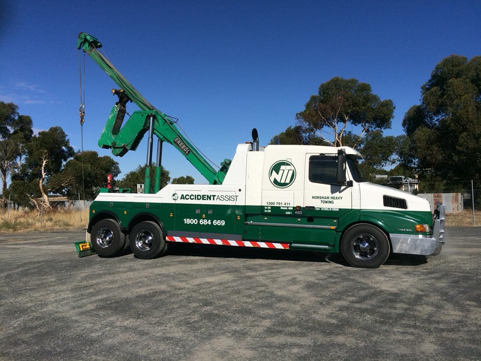 Horsham Heavy Towing | 149 Stawell Rd, Horsham VIC 3400, Australia | Phone: (03) 9399 3355