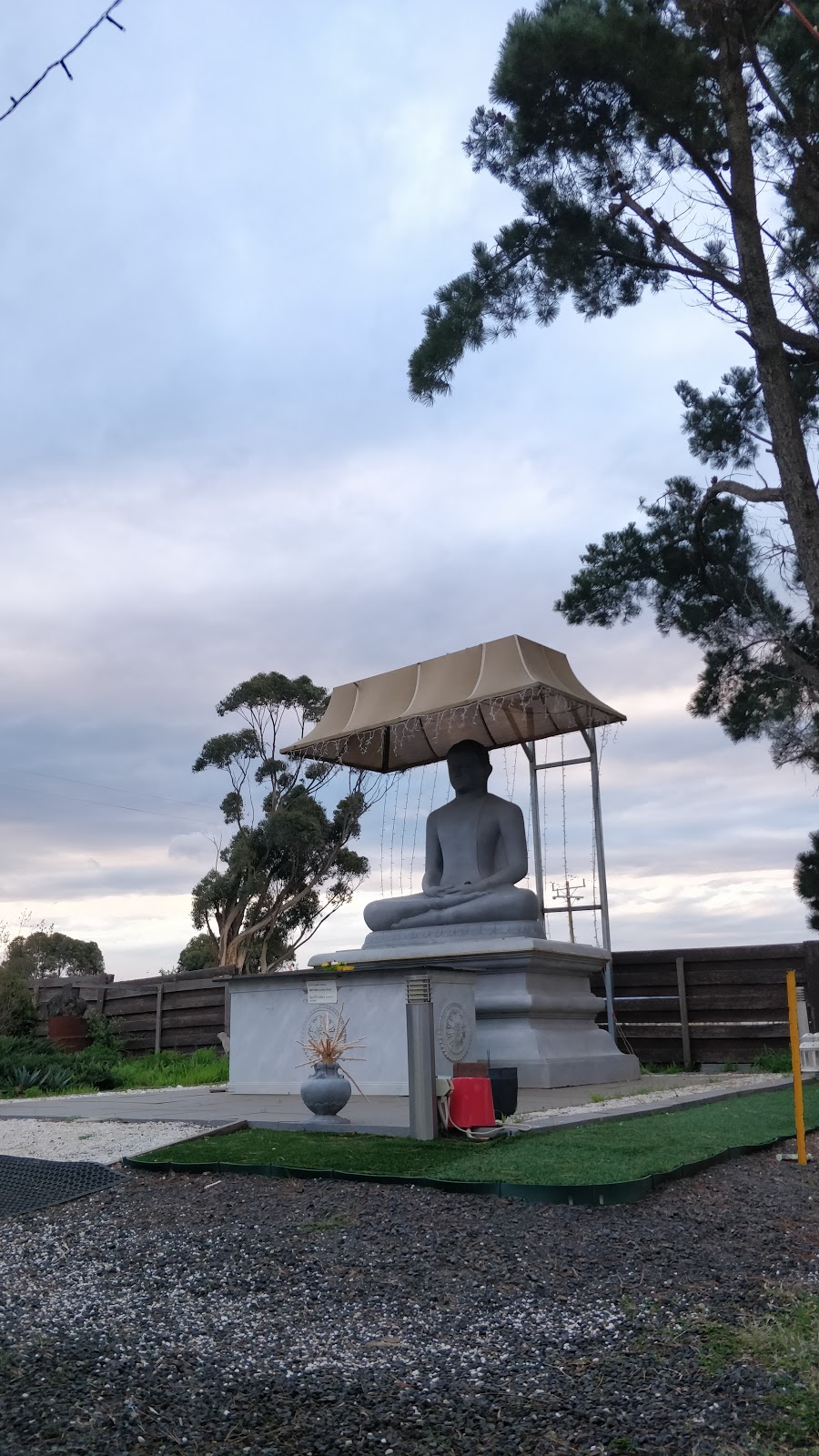 Paramitha Buddhist Viharaya | place of worship | 663 Neale Rd, Deanside VIC 3335, Australia | 0397471902 OR +61 3 9747 1902