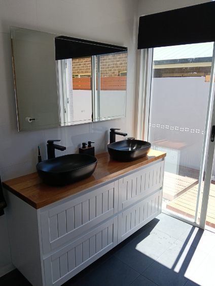 full tile .com | 66 S Queensborough Parade, Karalee QLD 4306, Australia | Phone: (07) 3282 0641