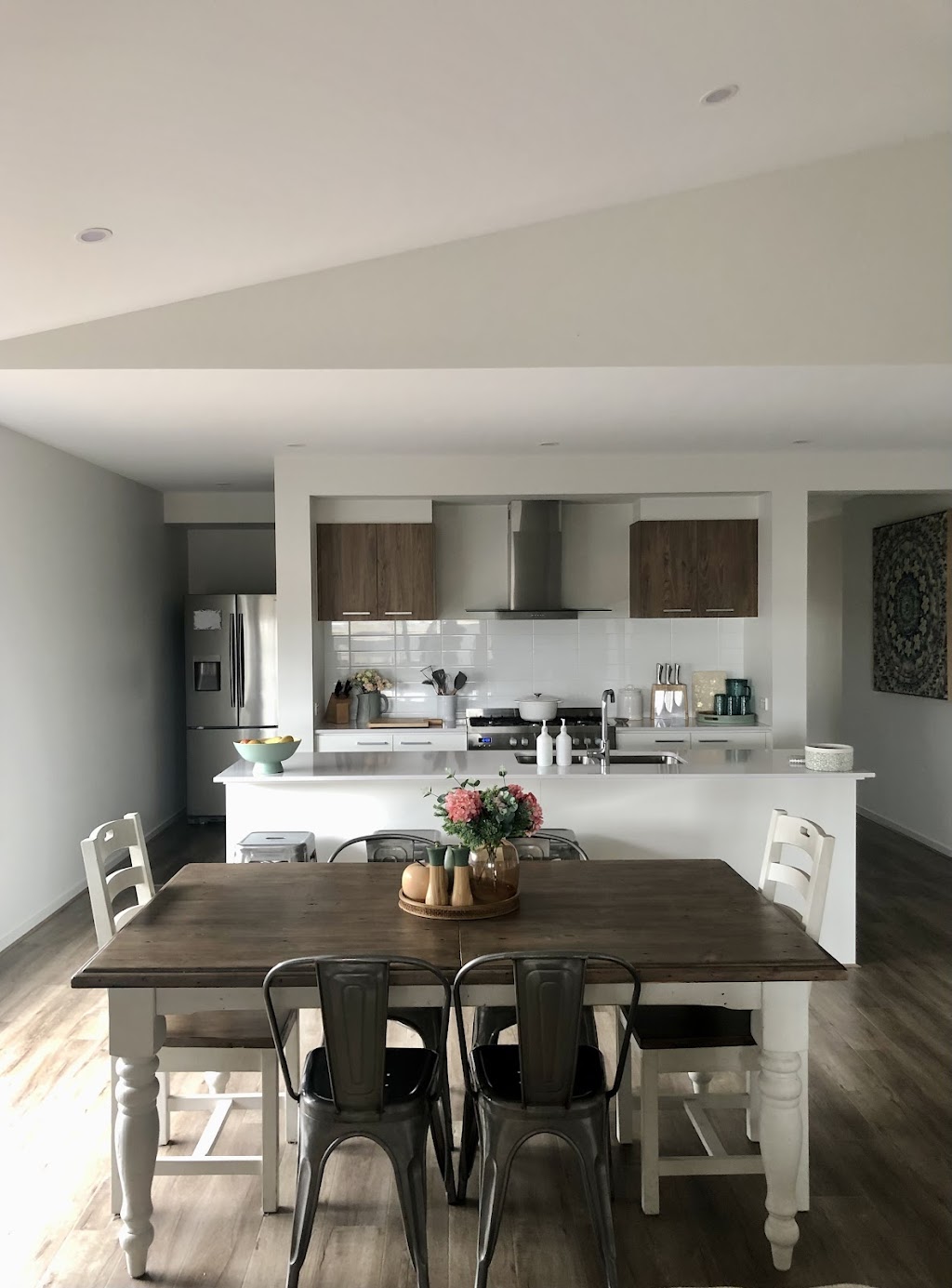 Complete Harmony Interiors | 4 Mullingar Dr, Alfredton VIC 3350, Australia | Phone: 0413 936 170