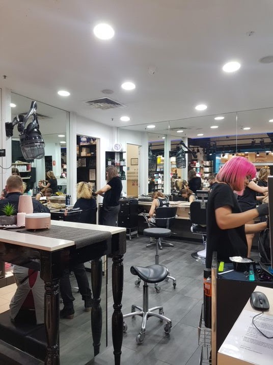 Hairhouse Warehouse Northland | store | Shop C18 Northland Shopping Centre, 2-50 Murray Rd, Preston VIC 3072, Australia | 0394710888 OR +61 3 9471 0888