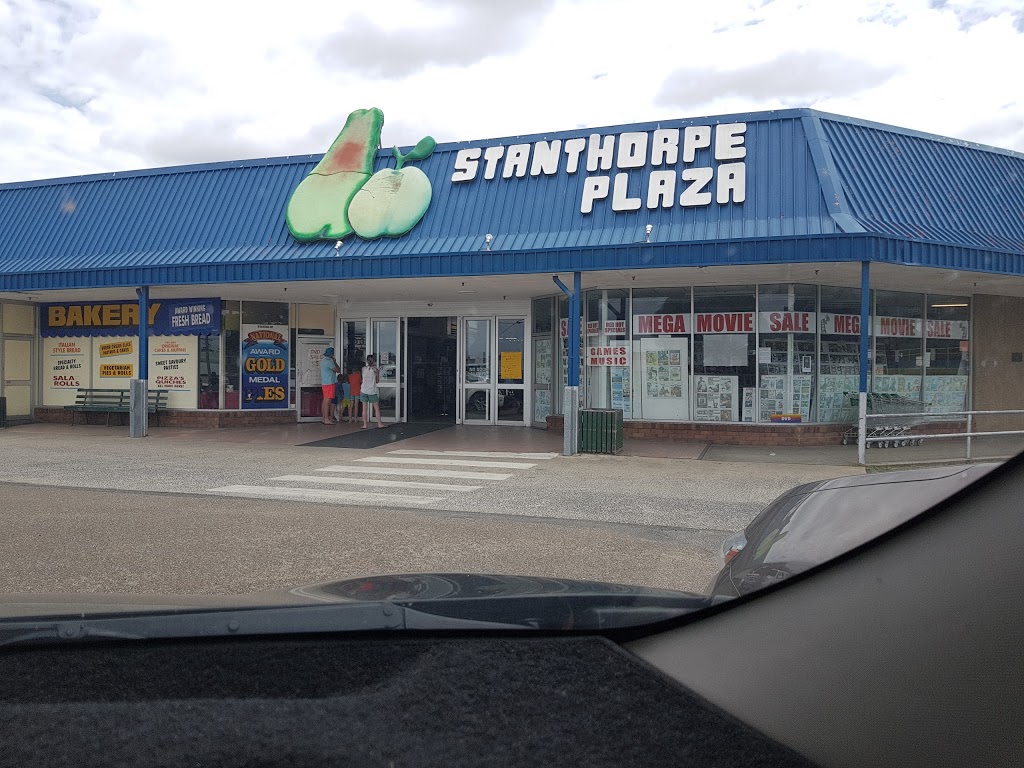 Woolworths Stanthorpe | supermarket | Cnr Lock And, High St, Stanthorpe QLD 4380, Australia | 0746819400 OR +61 7 4681 9400